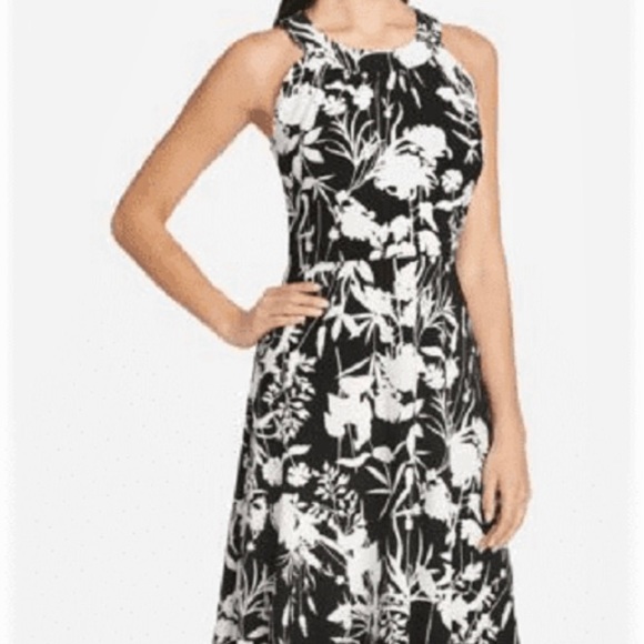 Tommy Hilfiger Dresses & Skirts - TOMMY HILFIGER NWT FLORAL BLACK & WHITE DRESS